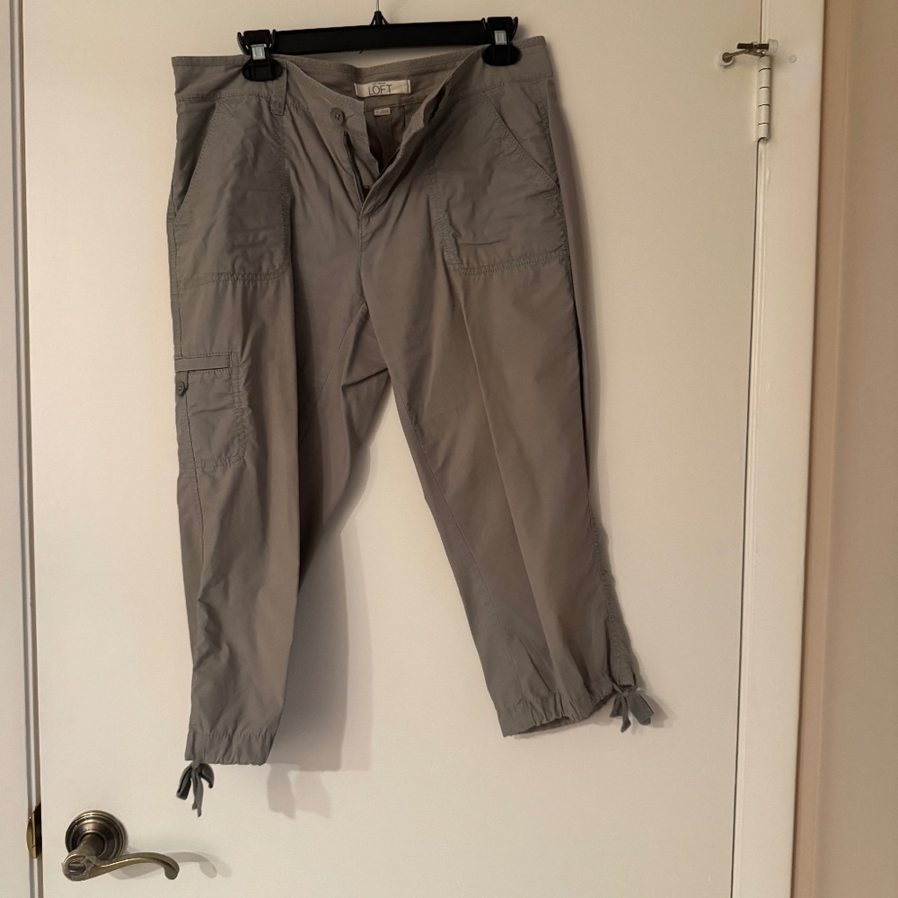 Pants Capris Loft Khaki Green Size 4 FL